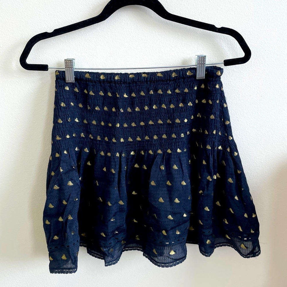 Cute blue and gold miniskirt!